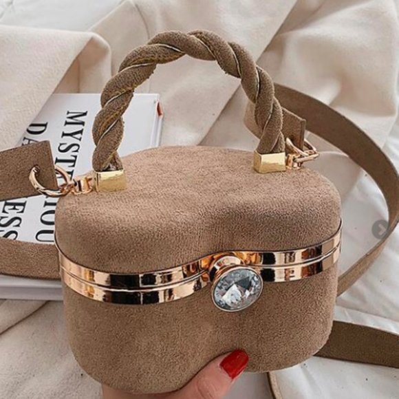 Clutch - Picture 6 of 8